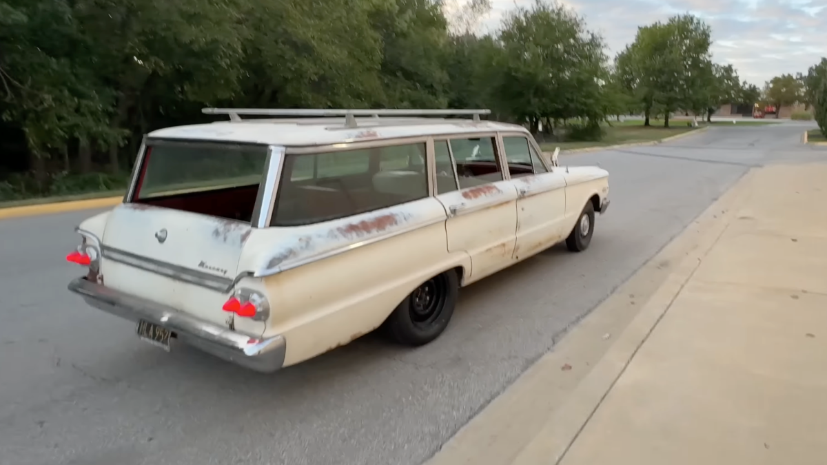 Como um Nissan Leaf destruído trouxe um cometa Mercúrio de 1962 de volta à vida