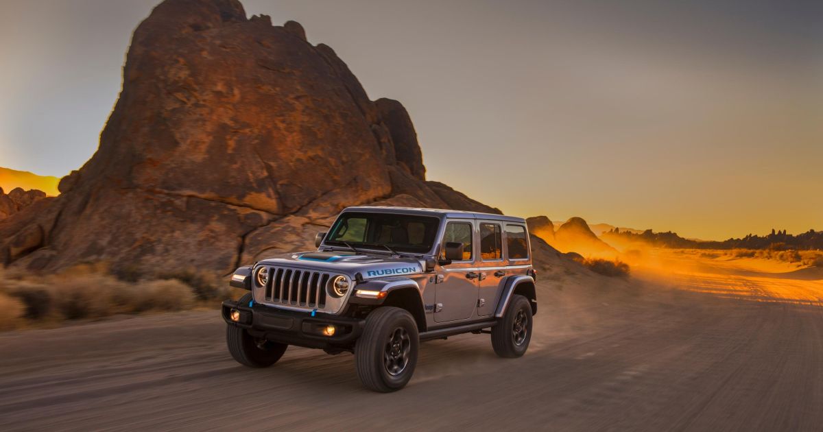 Jeep e Chrysler eliminam todos os modelos híbridos plug-in nos EUA após hiato de recall de incêndio