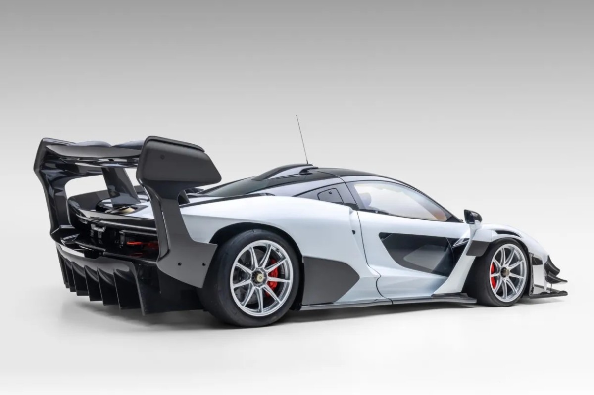 2020 McLaren Senna GTR à venda com 525 milhas, 814 HP e sem placas