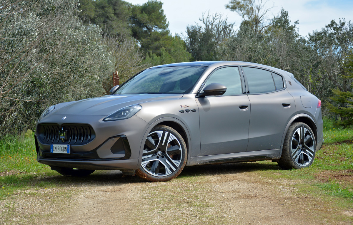 Maserati reduz preços de veículos elétricos em até US$ 85.000 para 2026