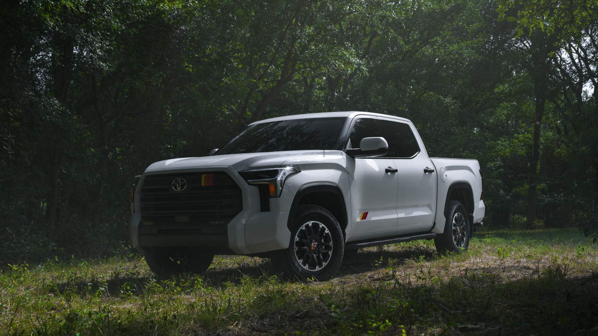 Toyota faz recall de 162.000 Tundras por causa de falhas na câmera de backup