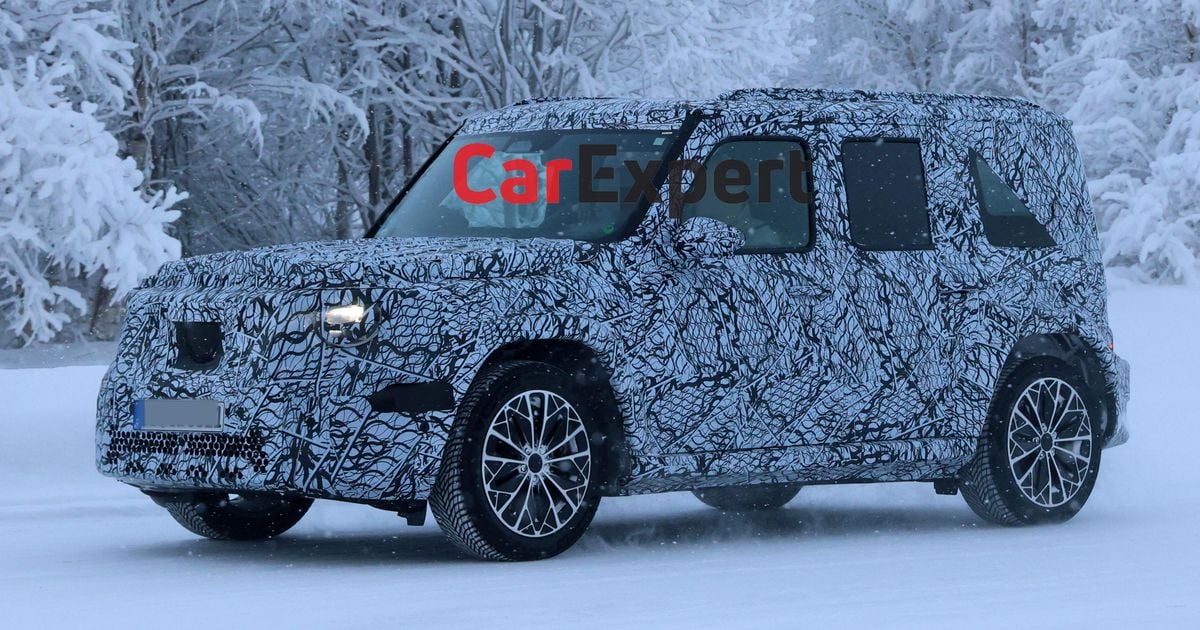 ‘Baby’ Mercedes-Benz G-Wagen EV espionado antes do lançamento em 2027