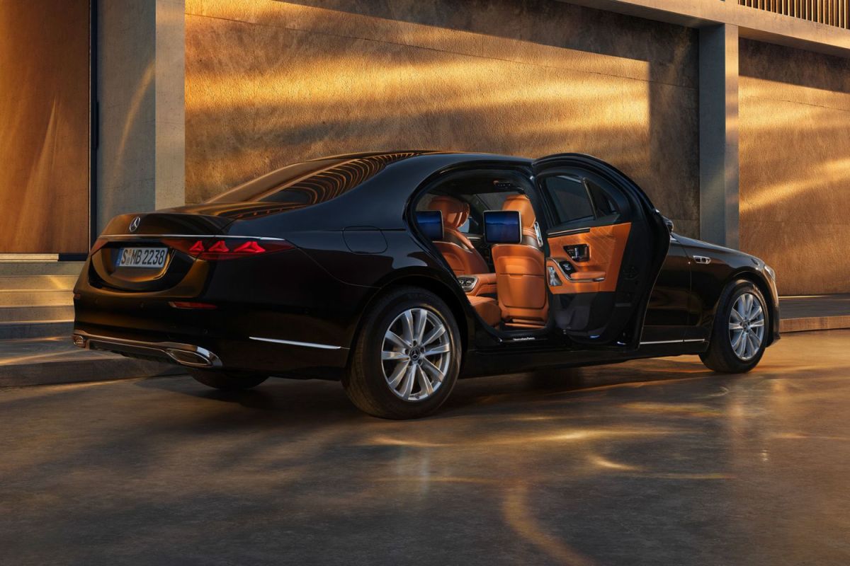 Mercedes acaba de lançar seu Classe S blindado definitivo para líderes mundiais