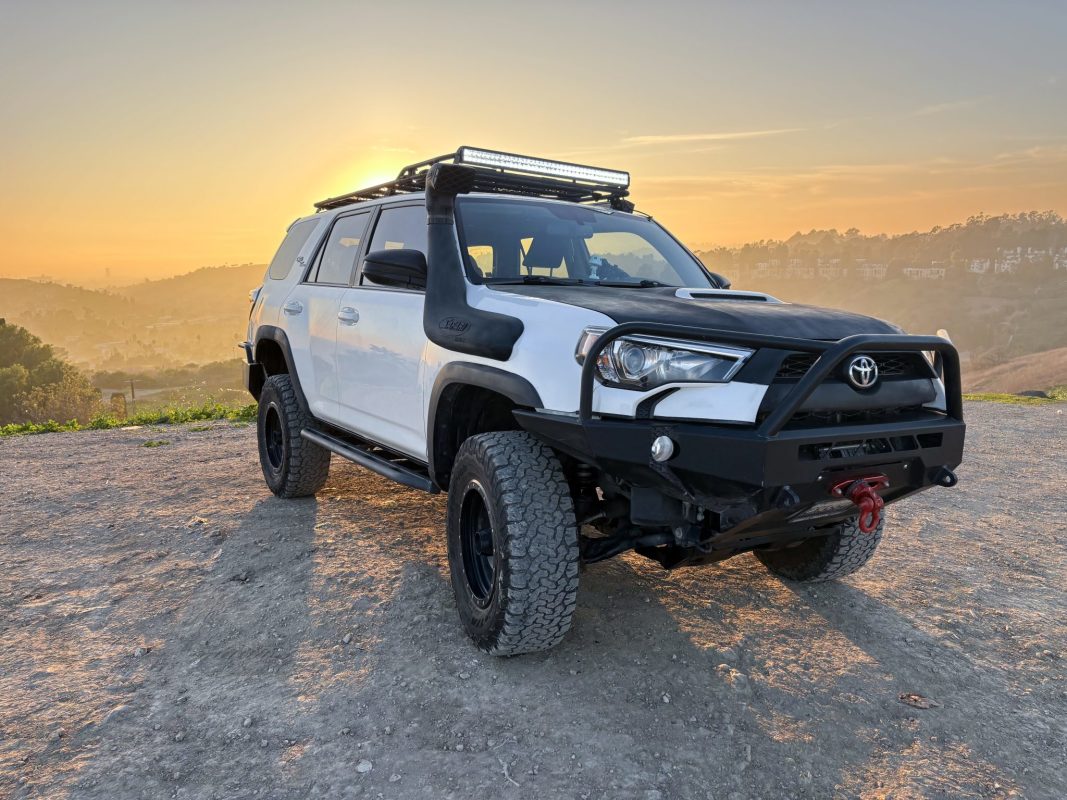 Ewan McGregor dirigiu diariamente um Toyota 4Runner superalimentado e você pode comprá-lo