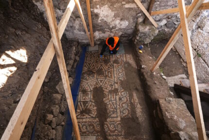 Primeiro mosaico antigo em 70 anos encontrado em Izmir – The History Blog