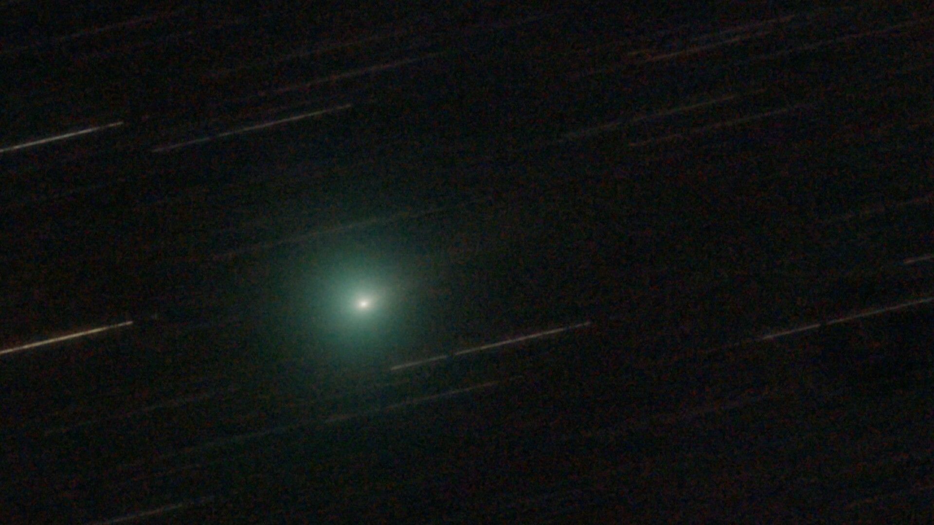 O cometa 24P/Schaumasse faz hoje a sua maior aproximação ao Sol: mas será que conseguirá vê-lo?