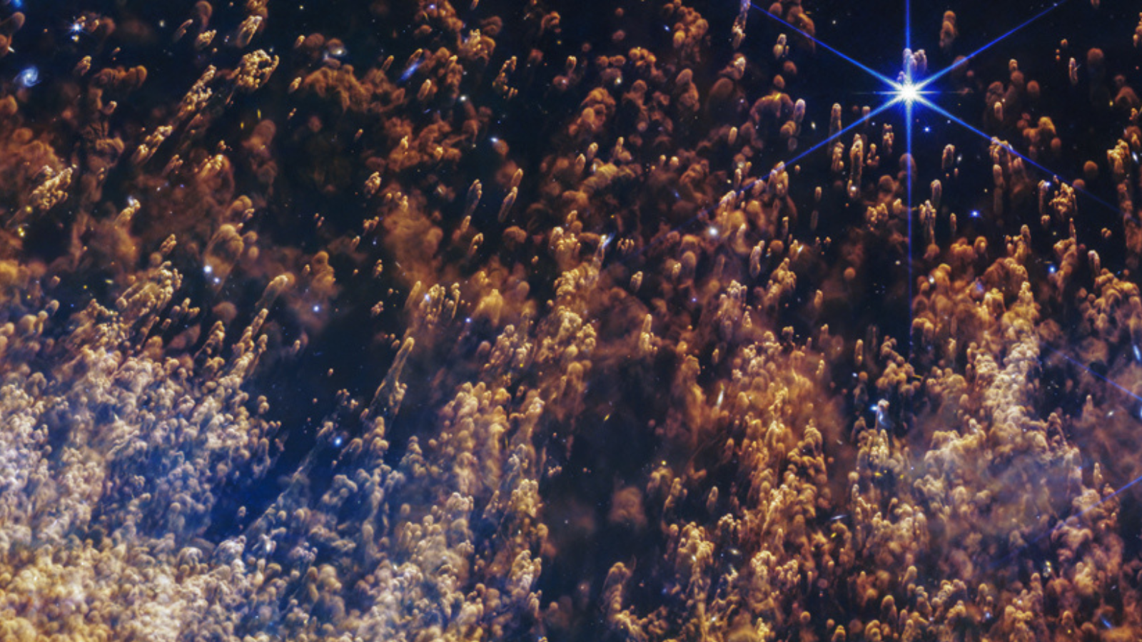 A nebulosa ‘Olho de Deus’ parece uma lâmpada de lava cósmica na nova imagem do Telescópio Espacial James Webb