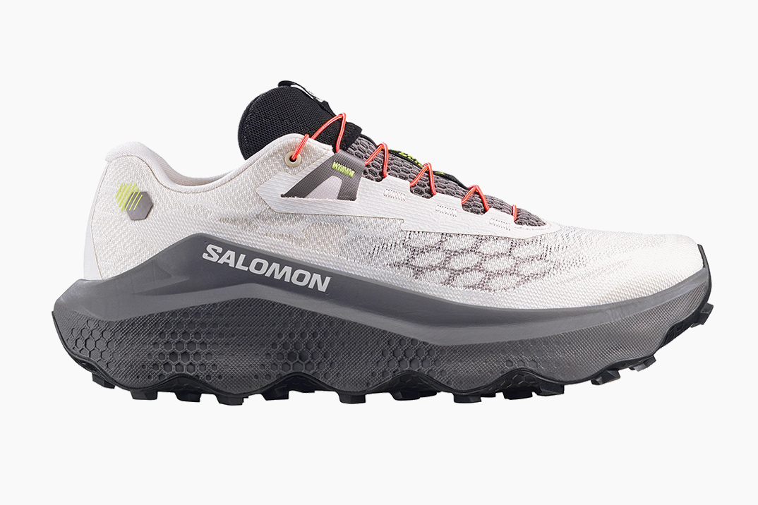 Os corredores de trilha Ultra Glide de 4ª geração da Salomon perdem peso e adicionam conforto
