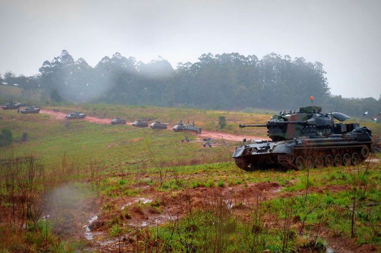 Lei autoriza doação de equipamentos do Exército brasileiro ao Paraguai – Notícias