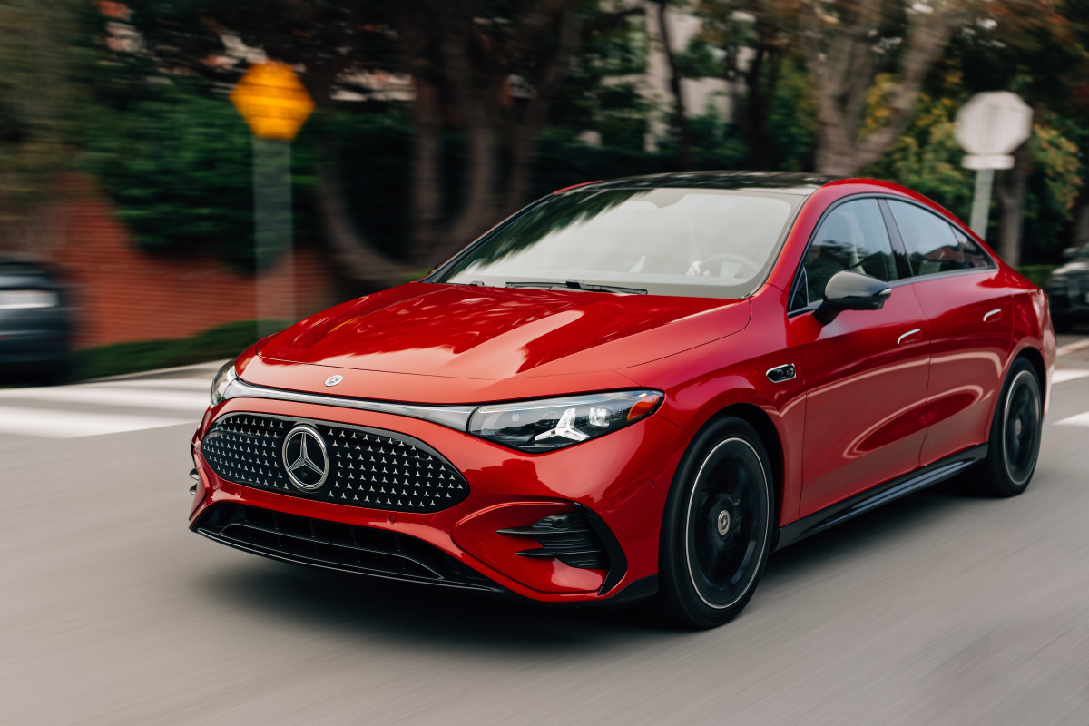 Mercedes aposta tudo no CLA e a Europa acaba de ser eleita o carro do ano