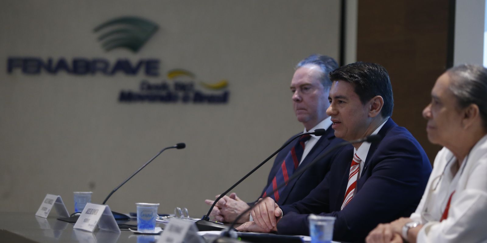 Venda de automóveis e comerciais leves cresce 2,58% em 2025