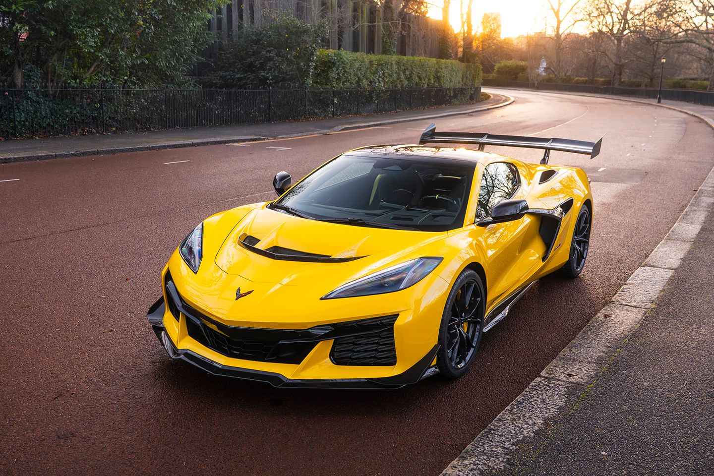 Primeiros Corvette ZR1 pousam no Reino Unido