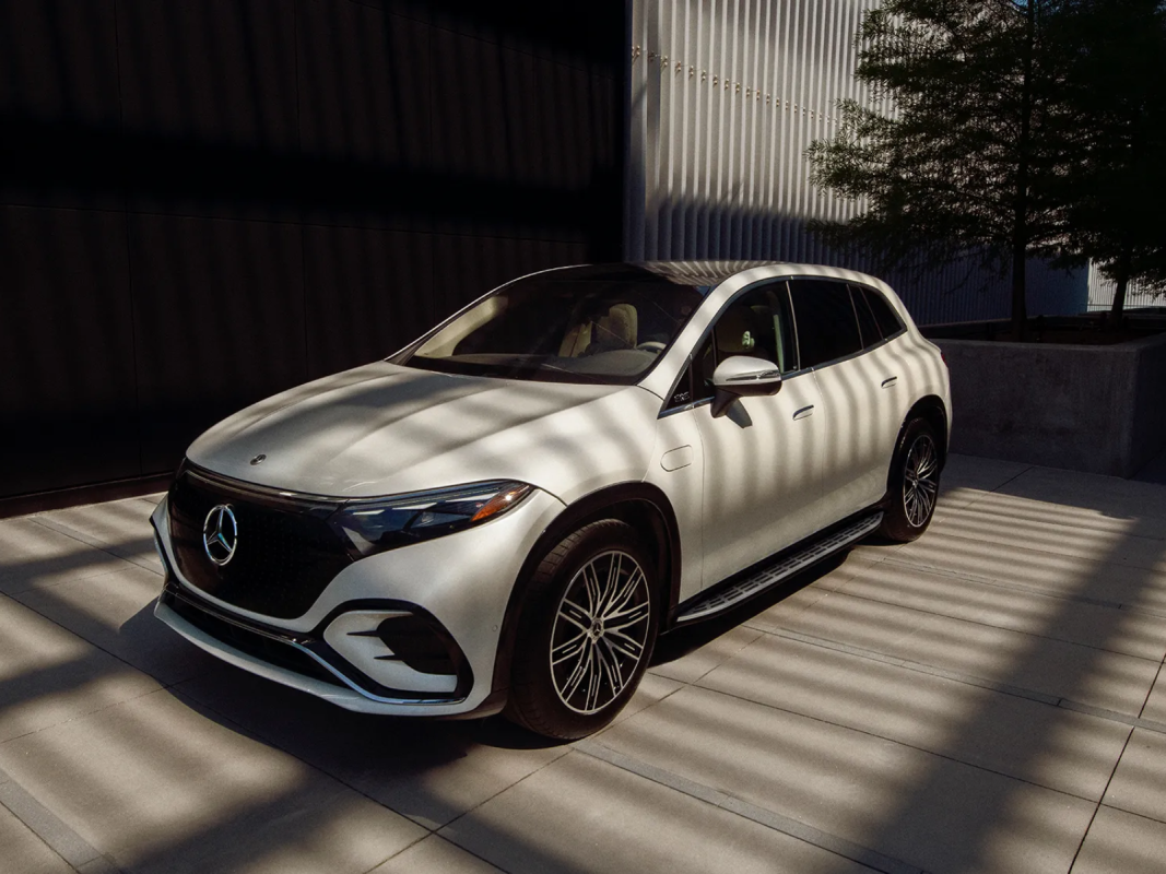 Mercedes está construindo seu carro-chefe elétrico no Alabama para manter os veículos elétricos vivos na América