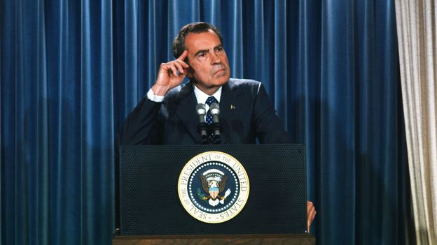 Como a crise do petróleo de 1973 forçou Nixon a repensar o tempo