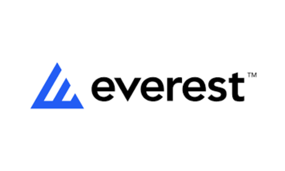 Everest vê queda anual em seguros e resseguros, mas recuperação no quarto trimestre