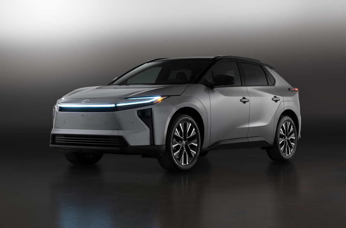 Toyota quer veículos elétricos que continuem funcionando após uma falha no motor