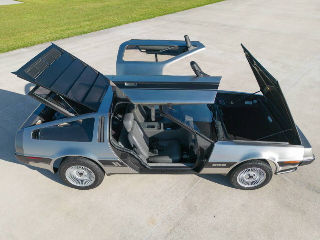 DeLorean DMC-12 de menor quilometragem ainda funciona e ninguém pode tê-lo