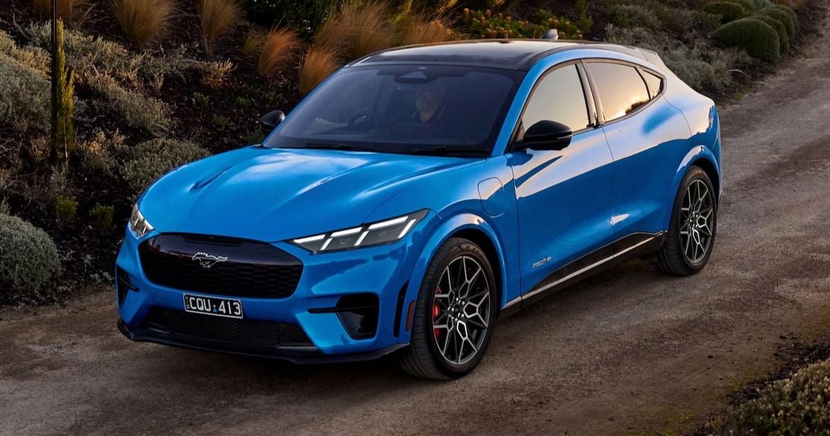 Ford Mustang Mach-E convocado | Especialista em carros
