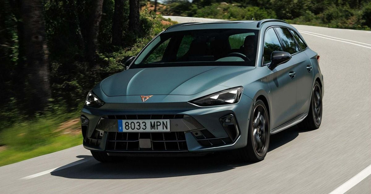 Cupra lança o pequeno vagão híbrido plug-in mais quente da Austrália