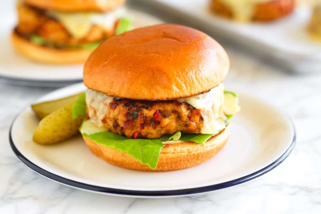 Receita de hambúrguer de frango suculento