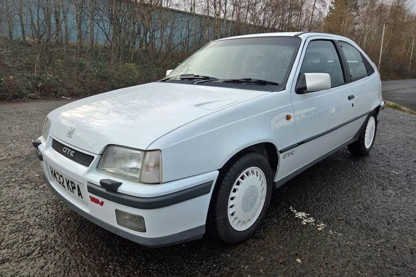 Vauxhall Astra GTE 16v | Identificado