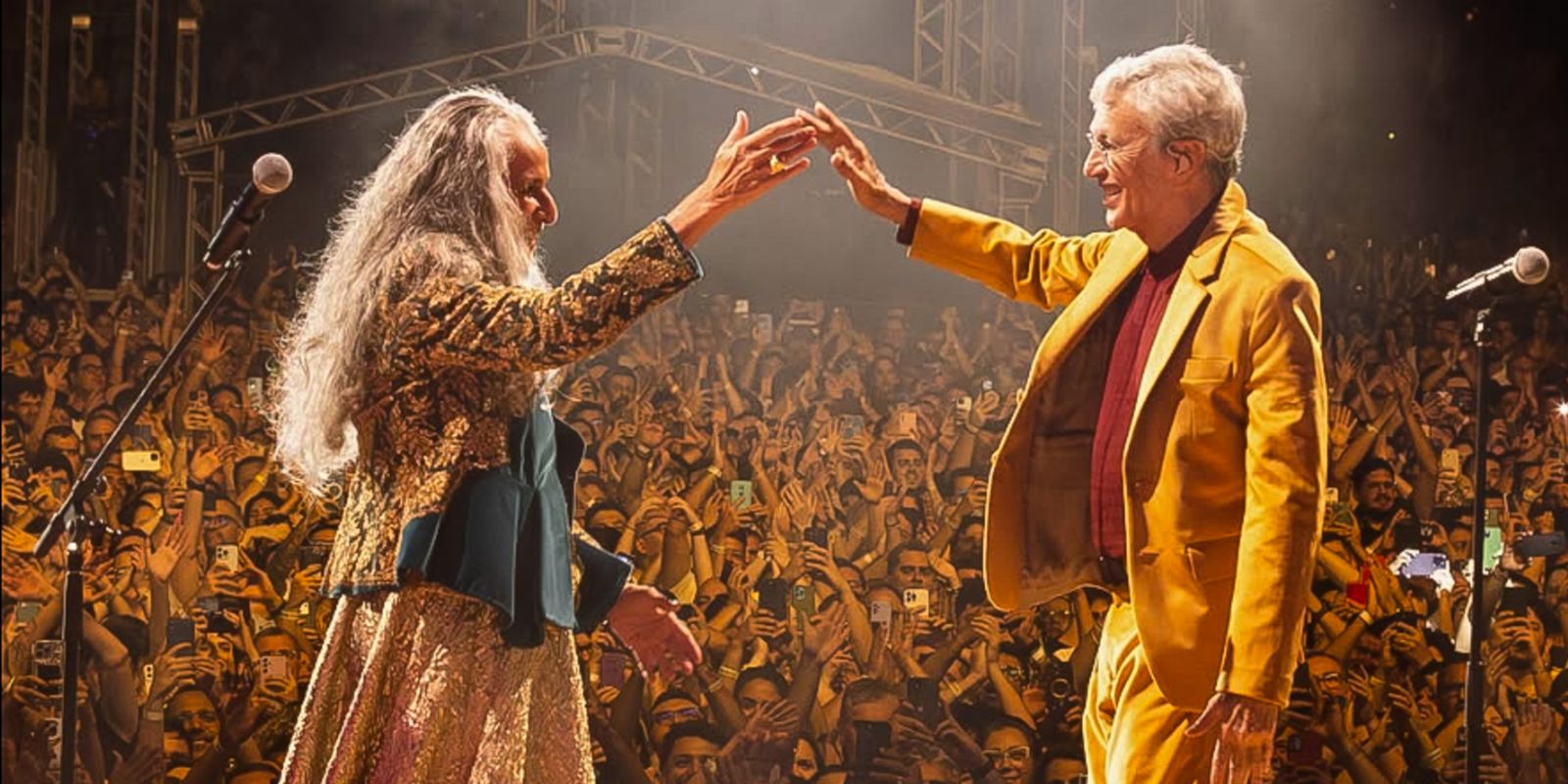 Caetano e Maria Bethânia levam Grammy de melhor álbum da música global