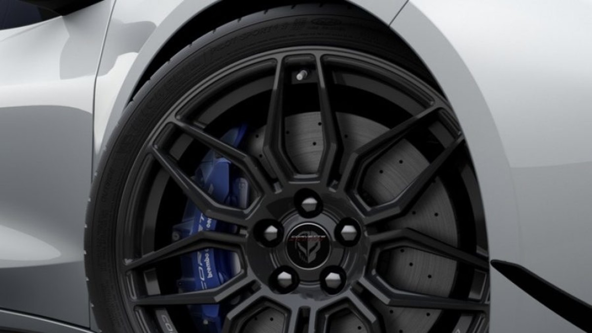 Chevrolet envia Corvette Z06 de 670 HP para a Austrália com corrida ultra-rara de 12 carros