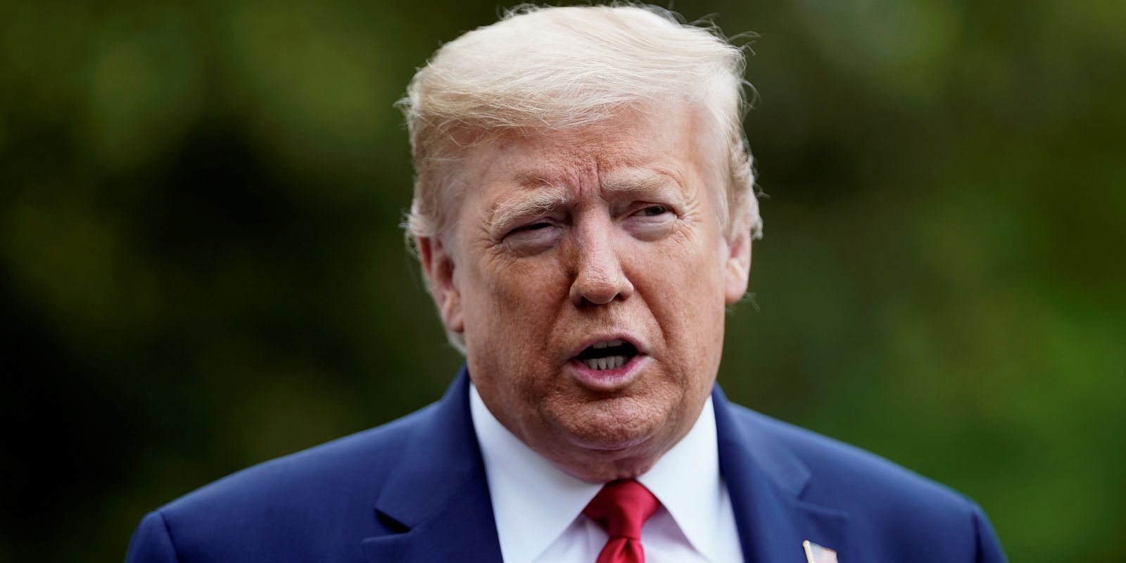 Trump posta vídeo racista com casal Obama como macacos