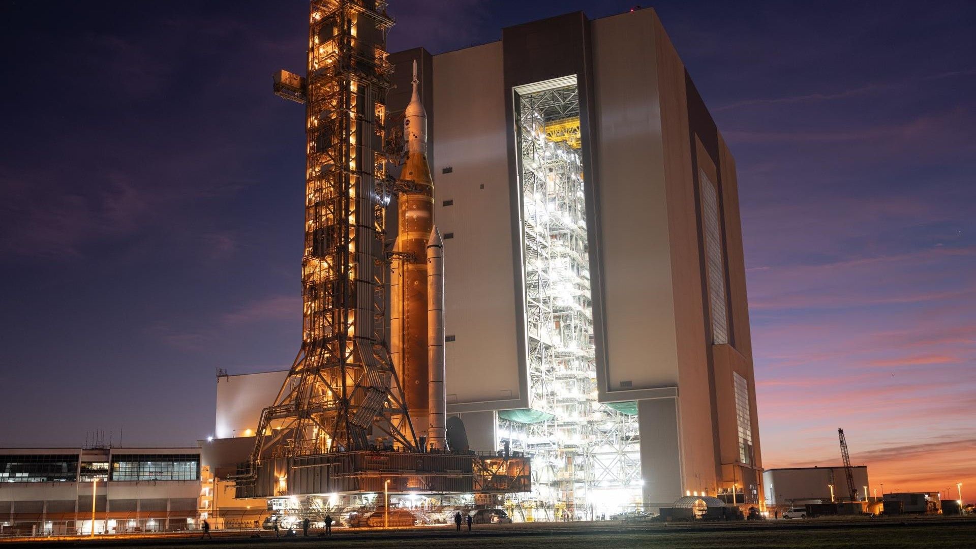 NASA repara foguete Artemis 2 e continua de olho no lançamento lunar em abril