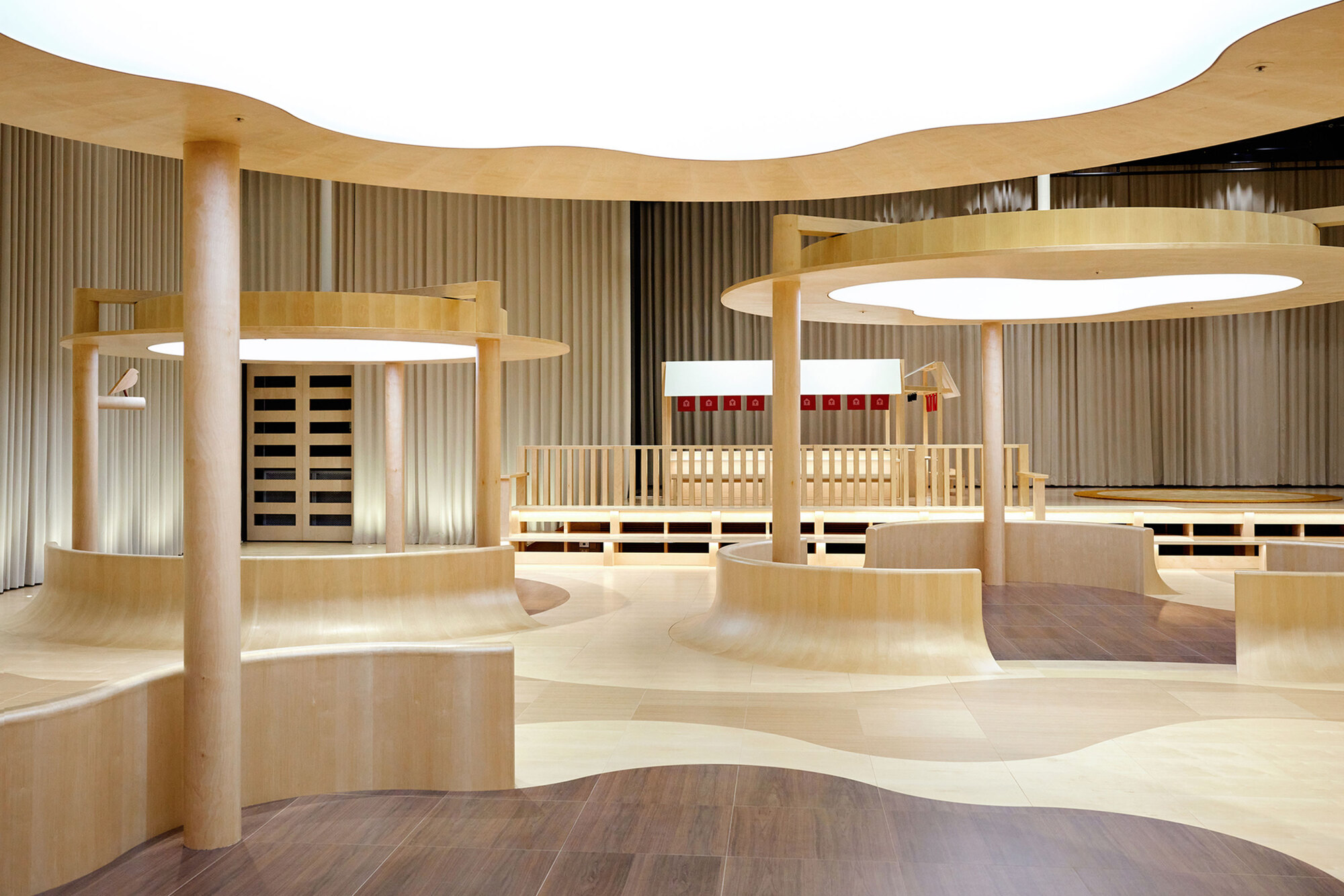 Museu do Brinquedo de Tóquio Seul / maumstudio