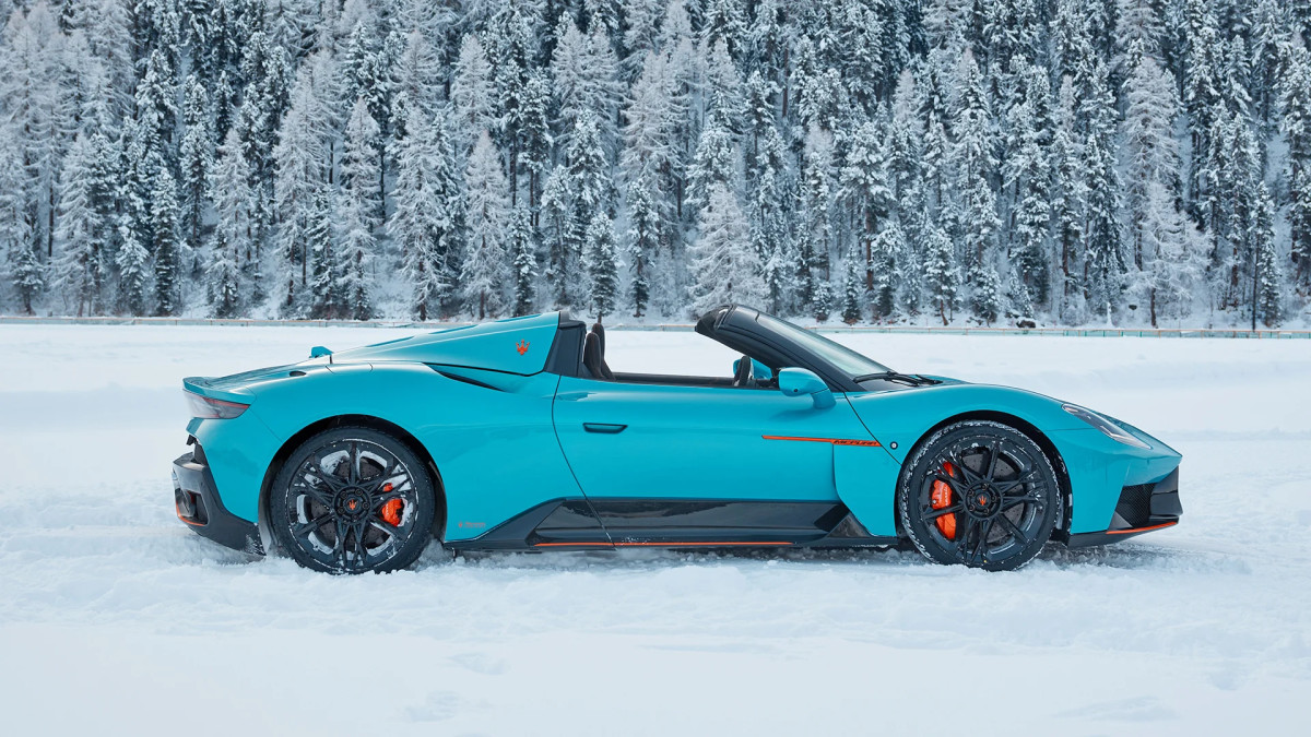 Maserati ‘congela o fogo’ em um lago suíço com seu mais recente MCPura Cielo personalizado