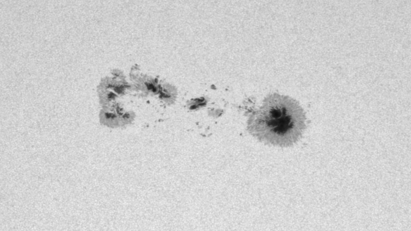 Uma monstruosa mancha solar com 15 larguras da Terra está atualmente voltada para a Terra – veja como ver por si mesmo