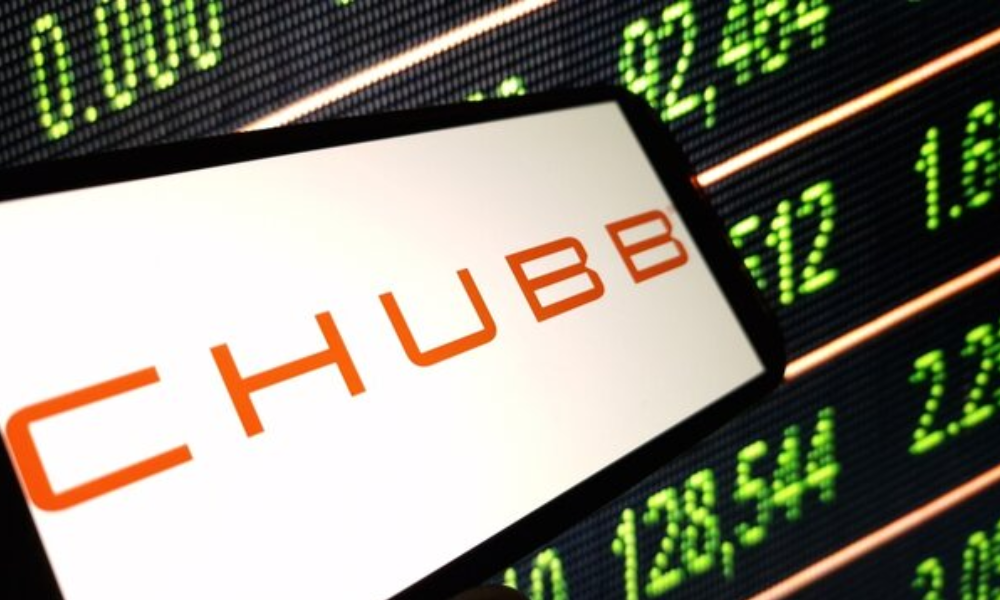 CEO da Chubb sinaliza reduções significativas na força de trabalho à medida que a estratégia de IA acelera