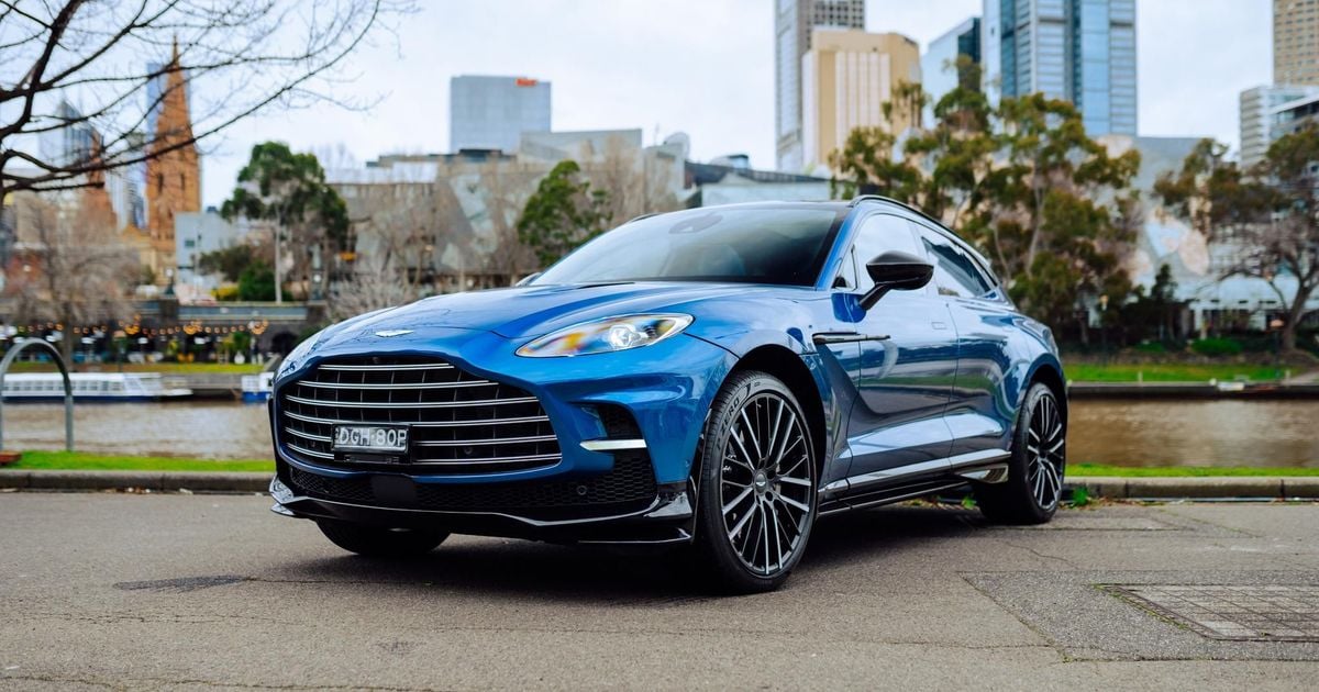 Aston Martin DBX lembrou | Especialista em carros