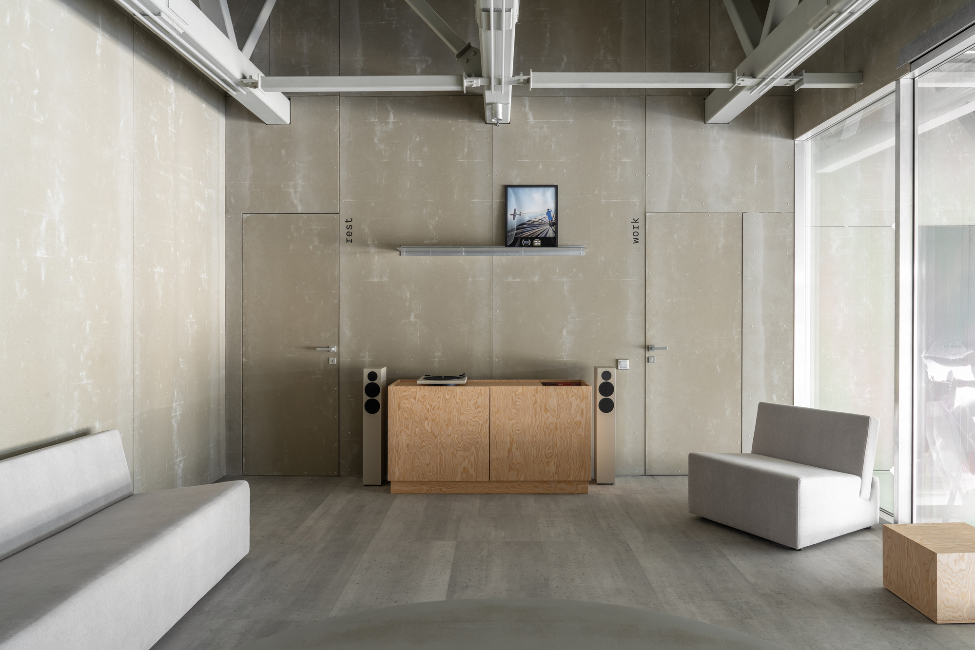 Hangar Aerotim / +casal | ArchDaily