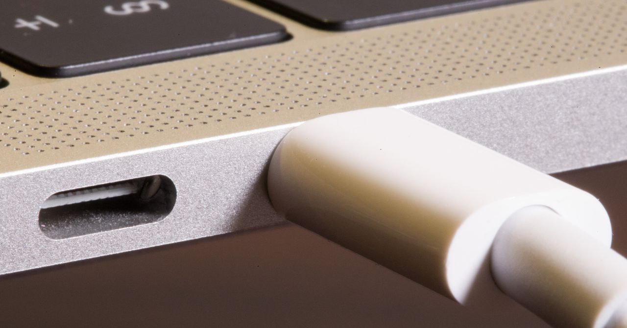 Force o seu MacBook a carregar apenas até 80 por cento (e por que você deveria)
