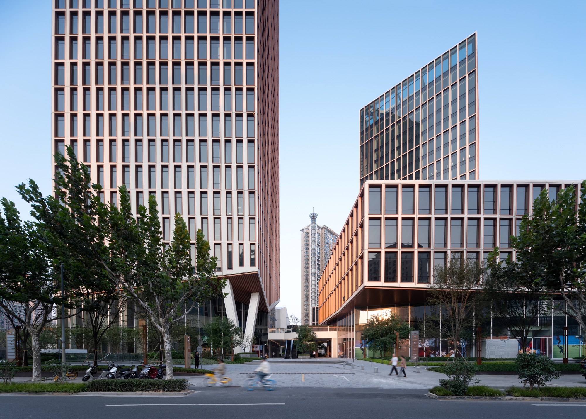 Centro Financeiro Guohua de Xangai / AI Planetworks Limited