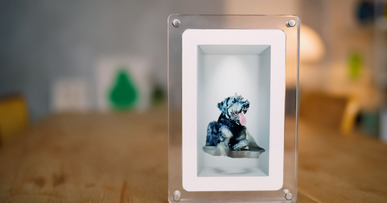 Esta moldura digital quer aproximar as pessoas de um futuro holográfico