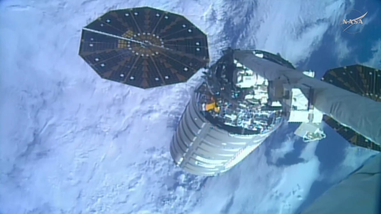 Astronautas da ISS tiram a foto do dia do lixo espacial de 11 de março de 2026