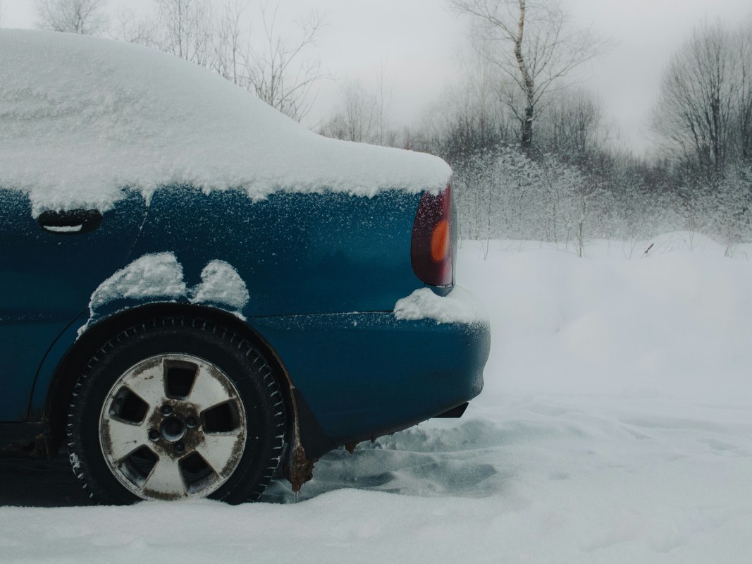 Alerta de tempestade importante: previsão de 9 polegadas de neve e gelo perigoso enquanto o clima severo ameaça os motoristas nos EUA