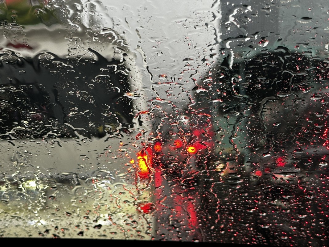 Alerta de tempestade severa: tempestades intensas, ventos prejudiciais e mais de 10 centímetros de chuva ameaçam as rodovias do sul