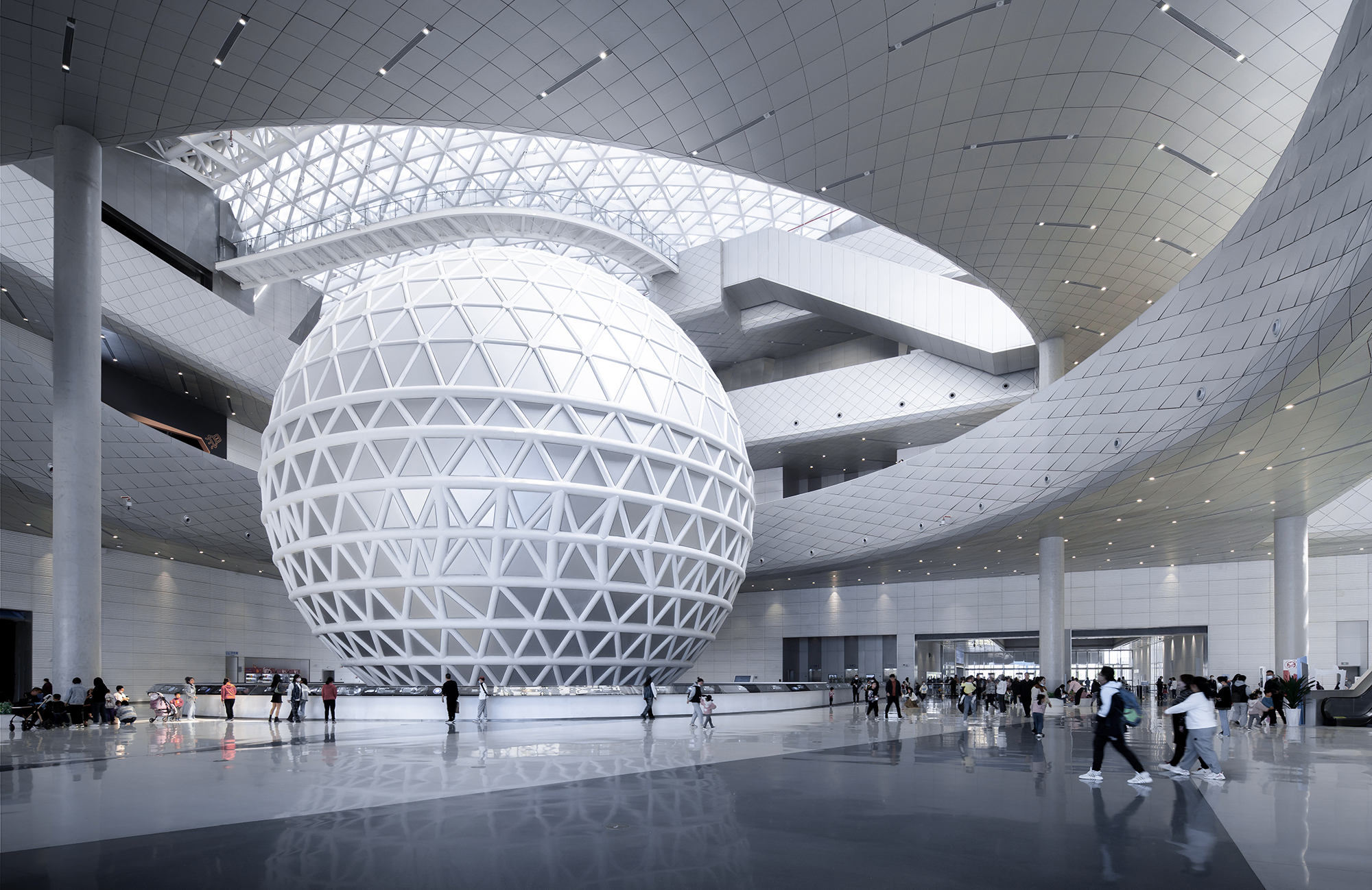 Arquivando a Tecnosfera: Como a Arquitetura de Museus Medeia Sistemas Feitos pelo Homem