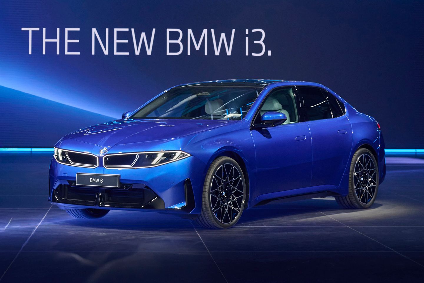 Novo BMW i3 apresentado com 469 cv e autonomia de 880 quilômetros