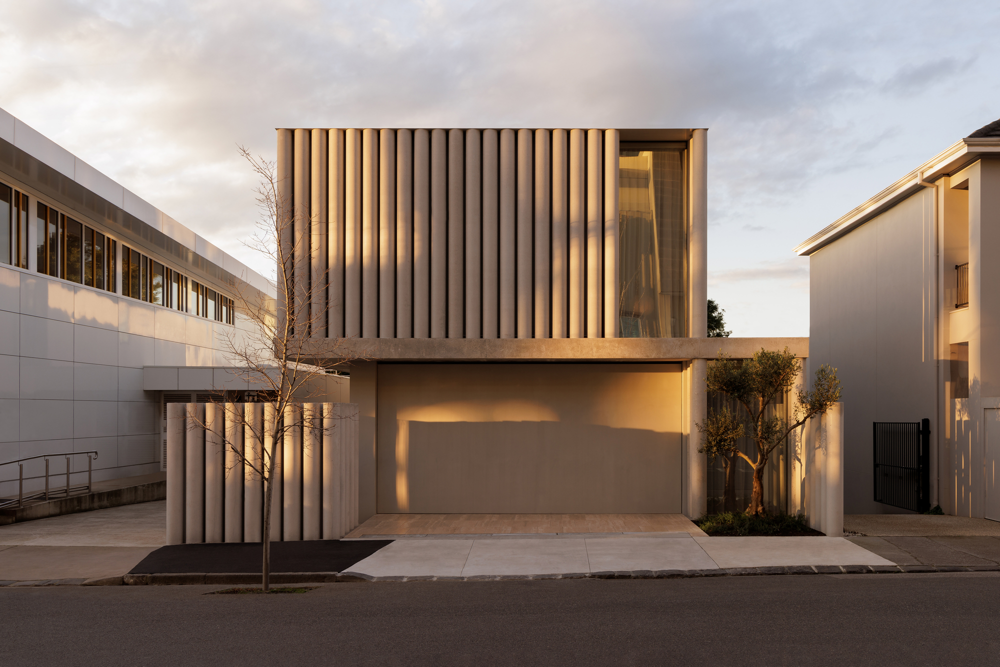 Casa Cortina de Concreto / FGR Architects