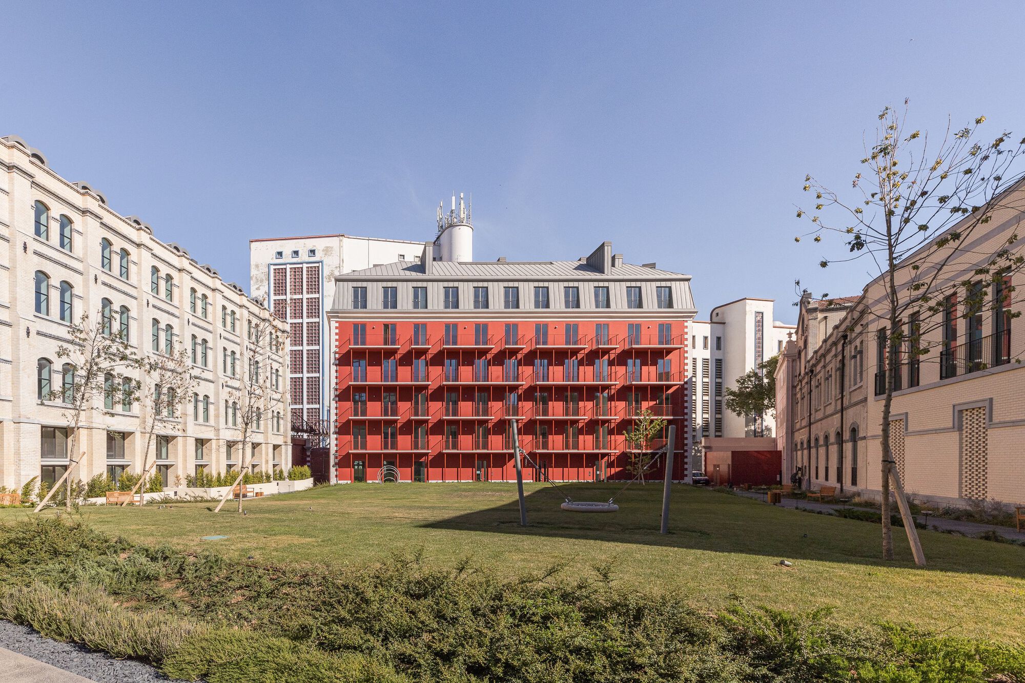 Convento do Beato Residential Complex / RISCO