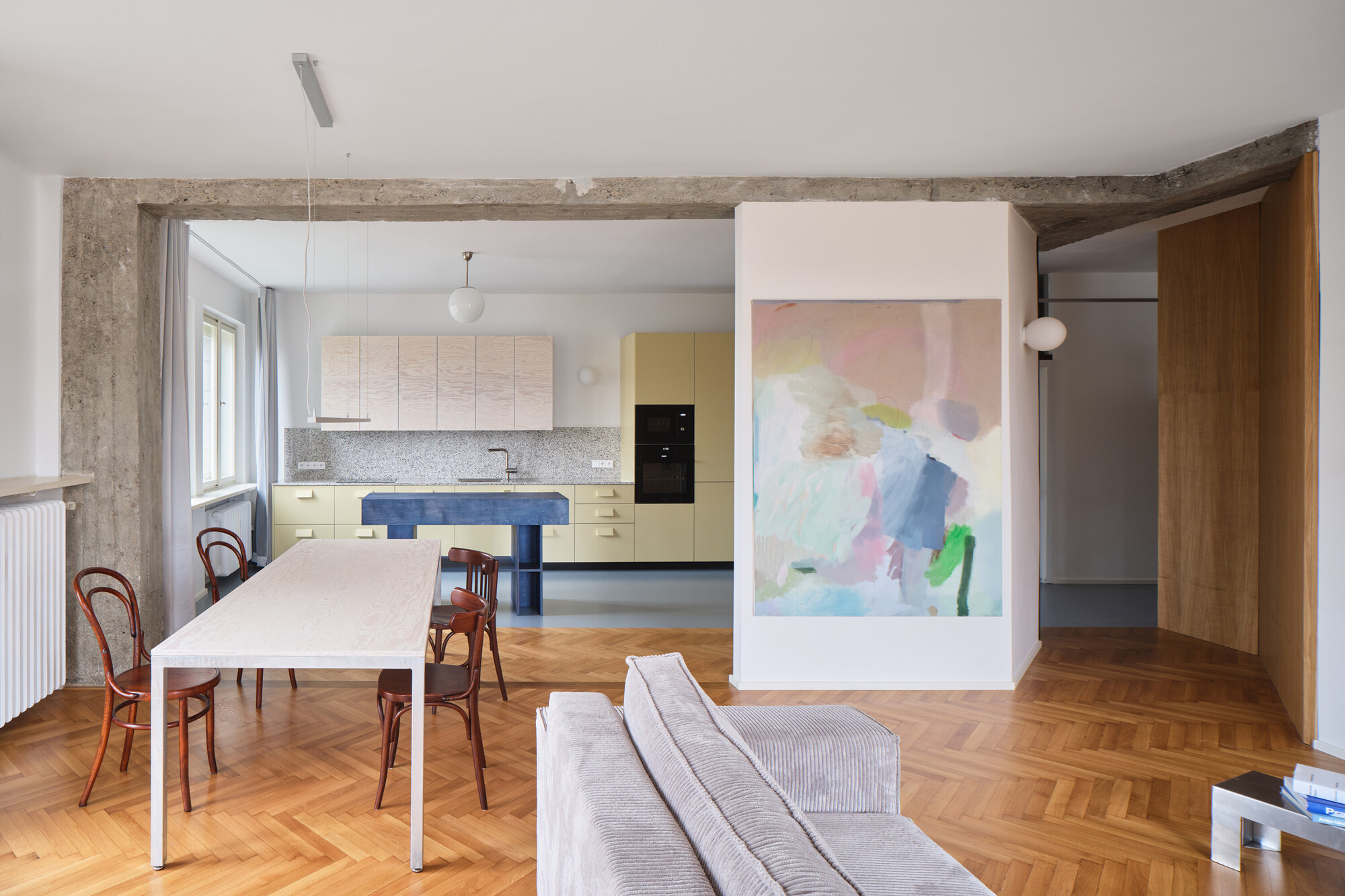 Apartamento de esquina / Prokop Hartl
