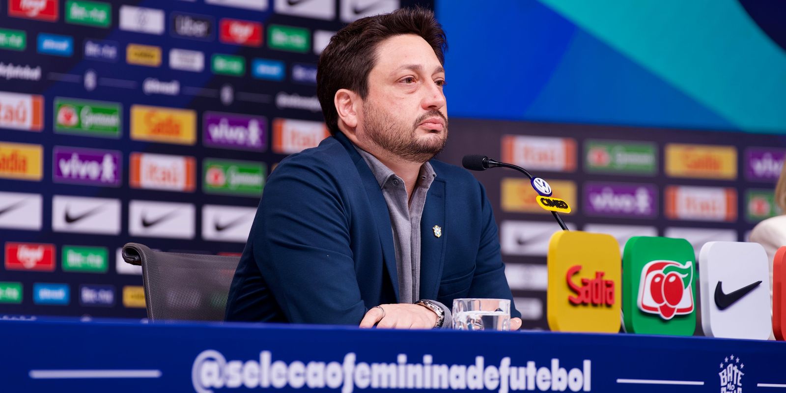 Arthur Elias convoca seleção feminina para a Fifa Series
