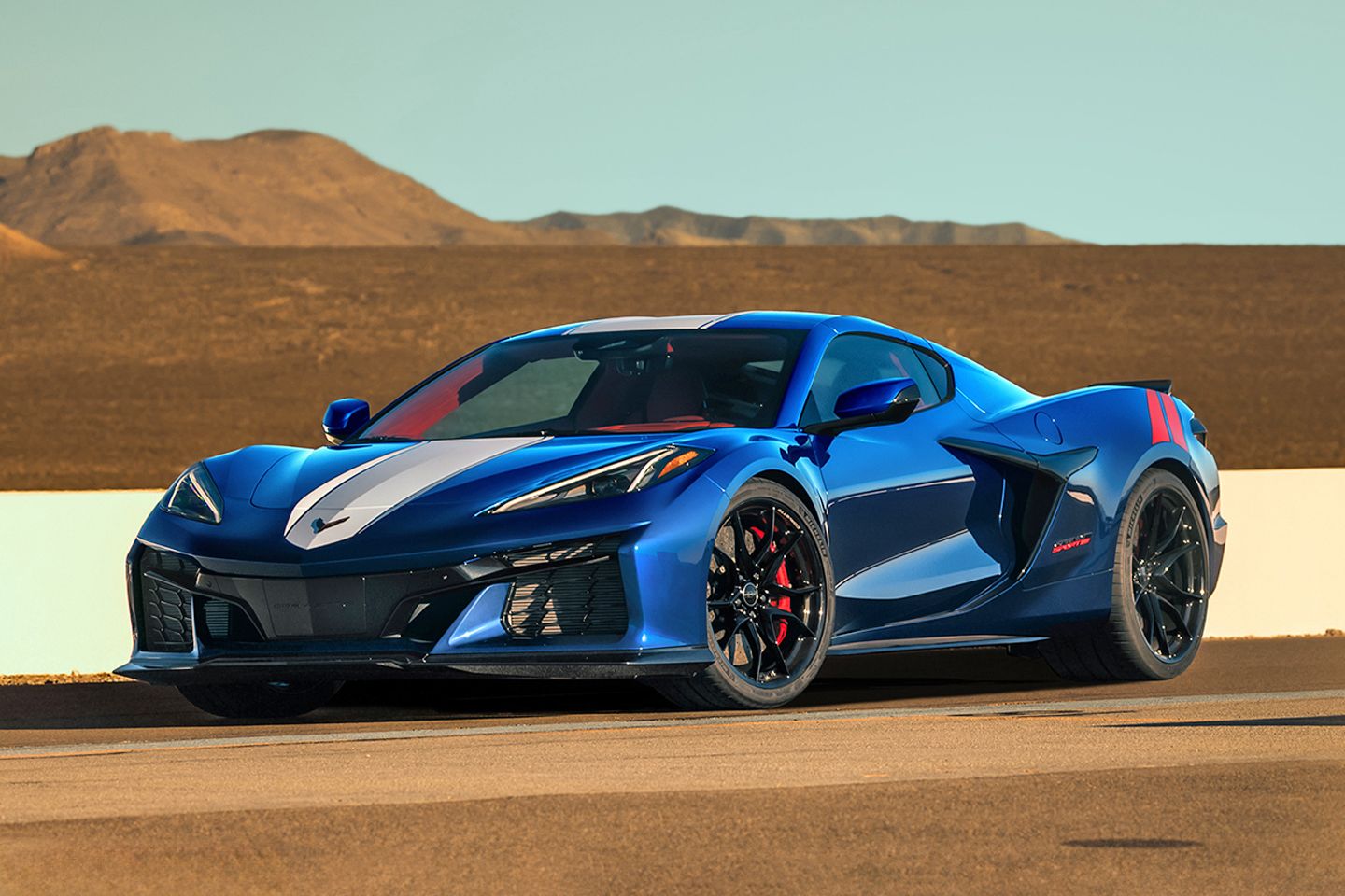 Corvette Grand Sport retorna com novo V8 de 6,7 litros