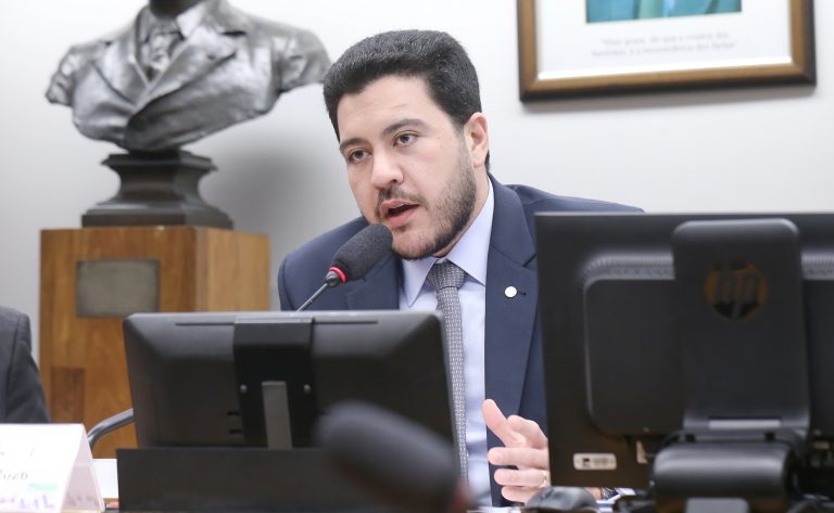 Comissão debate importância das rádios comunitárias para o comércio local – Notícias
