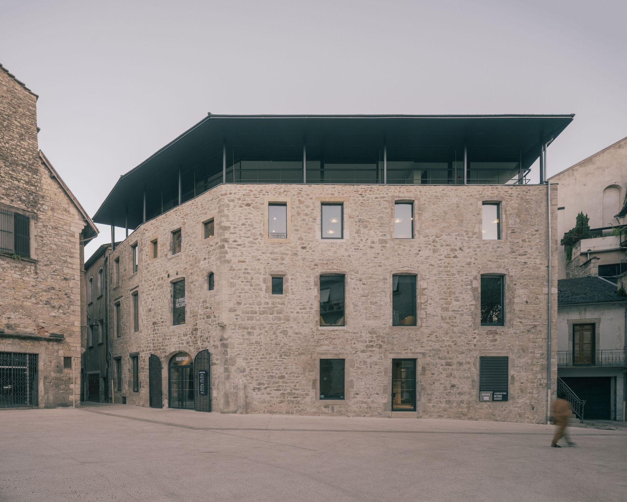 Centro Cultural La Manufacture / MARS Architectes